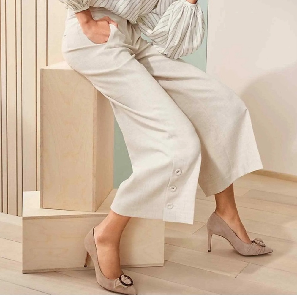 Ann Taylor Gracie Tort Buckle Pump